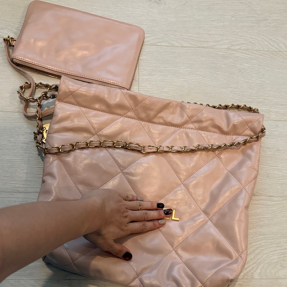 CC 22 bag Elegant Pink Quilted Chain Bag